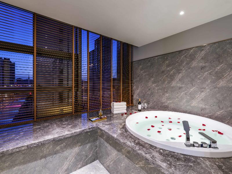 Mercure Yan'an Downtown image