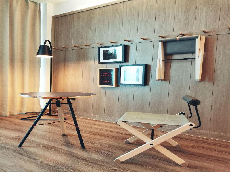 Moxy Shanghai Hongqiao CBD image