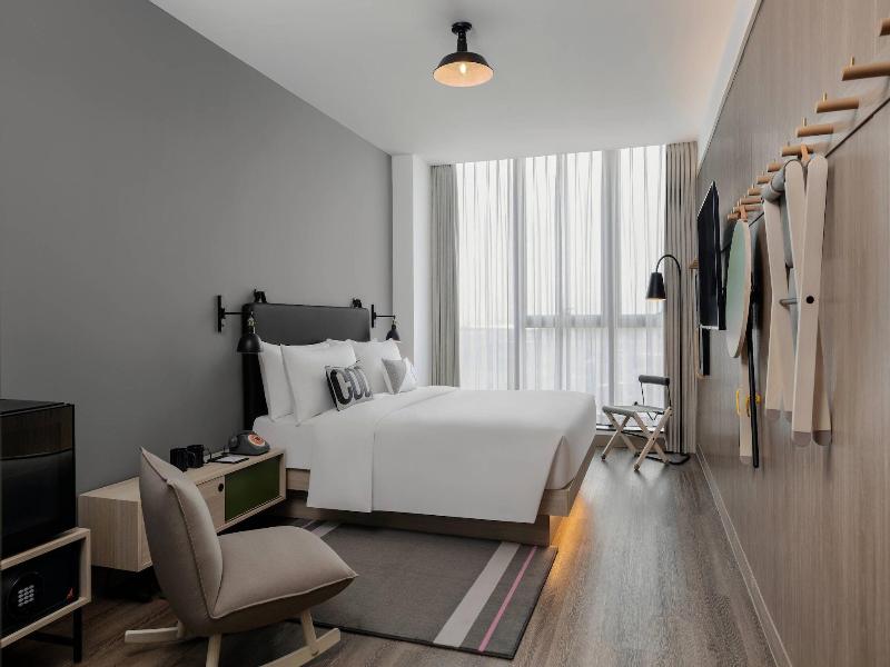 Moxy Shanghai Hongqiao CBD image