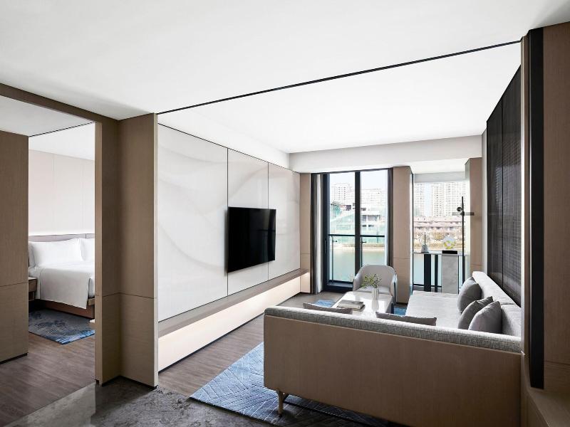JW Marriott Shanghai Fengxian image