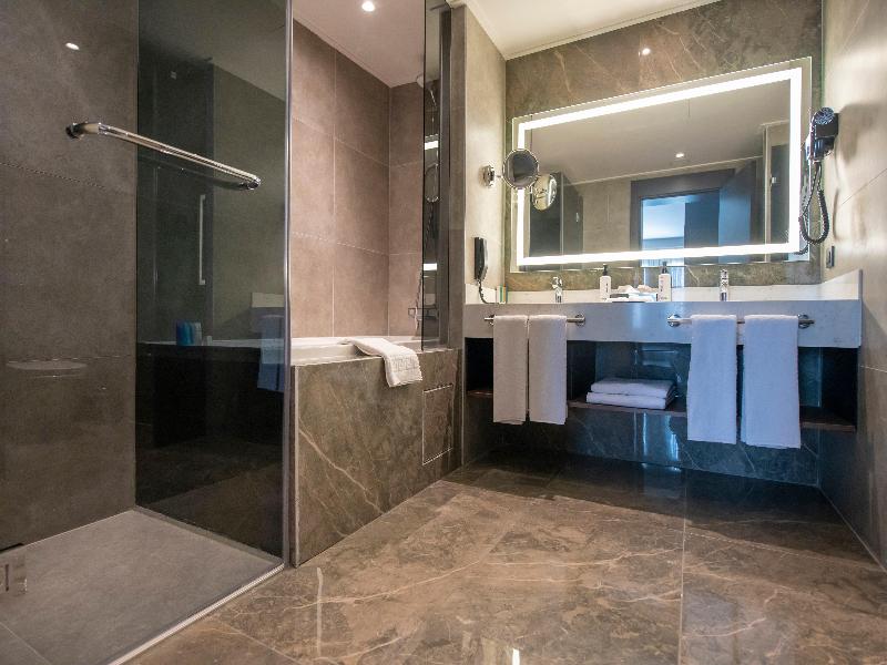 Crowne Plaza Ankara image