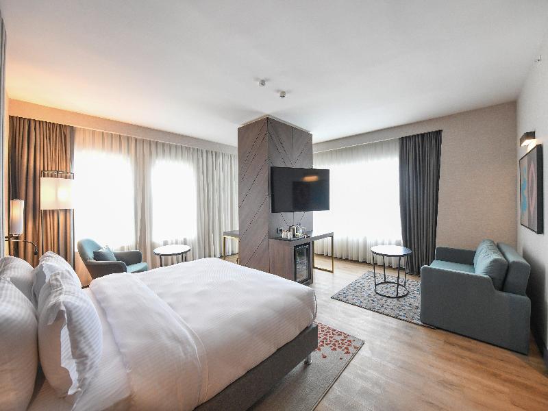 Crowne Plaza Ankara image