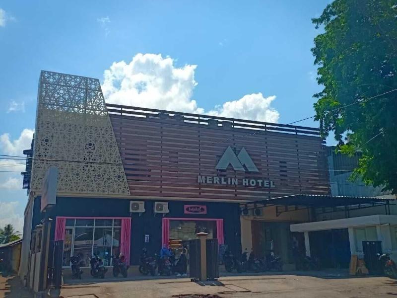 Merlin Hotel image