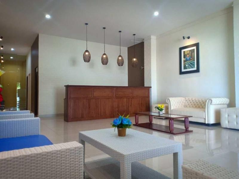 Merlin Hotel image