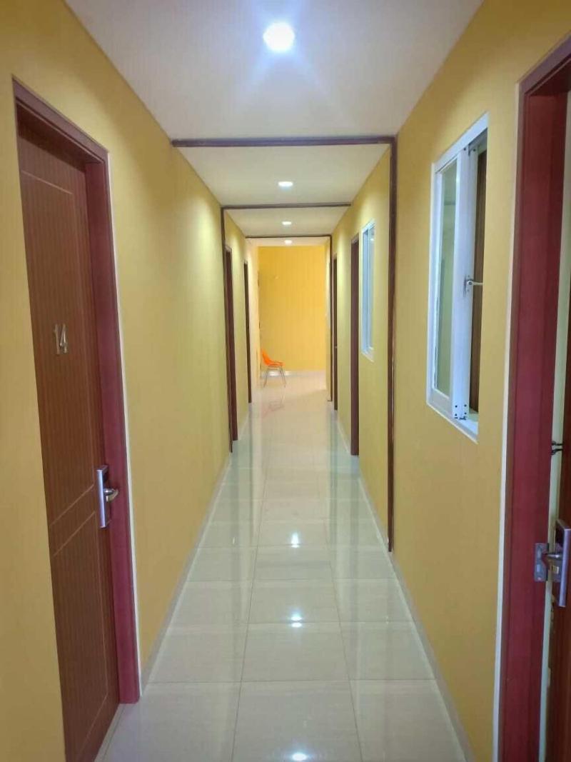 Merlin Hotel image