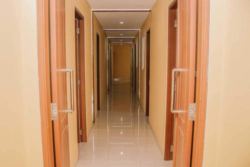 Merlin Hotel image