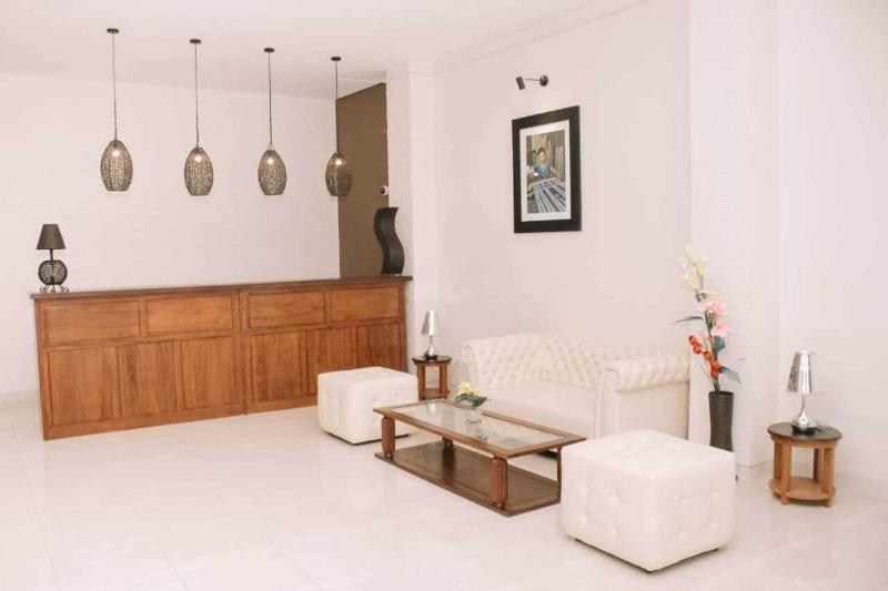 Merlin Hotel image