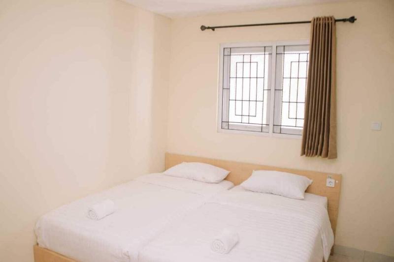 Merlin Hotel image