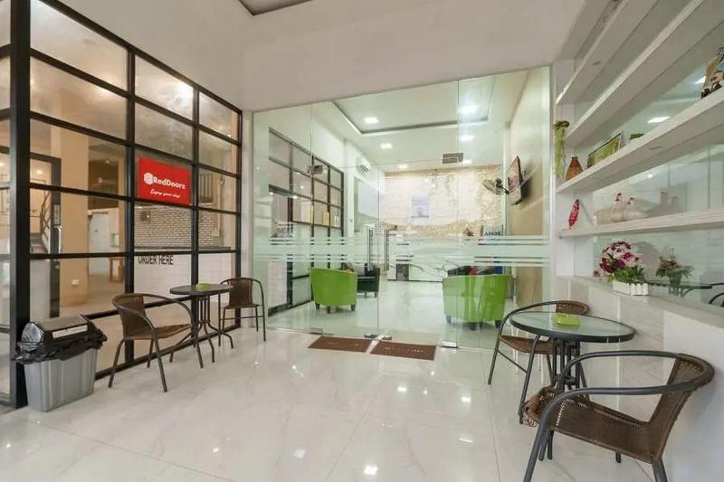 Formerly RedDoorz Plus @ Cemara Asri Medan image