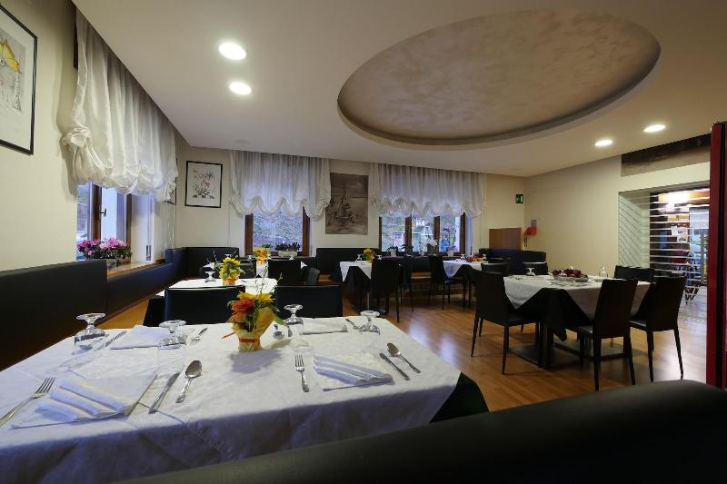 Albergo De March image