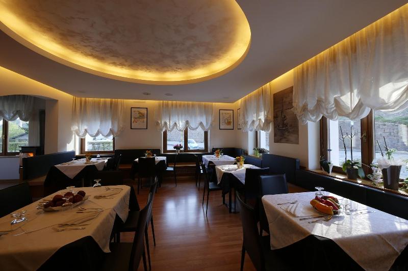 Albergo De March image