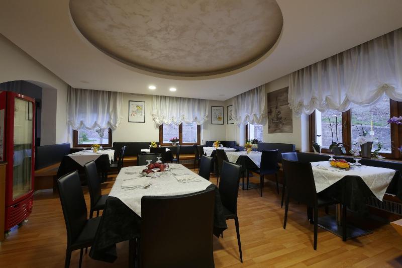 Albergo De March image