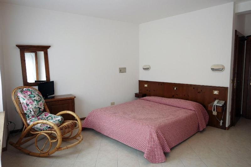 Albergo De March image