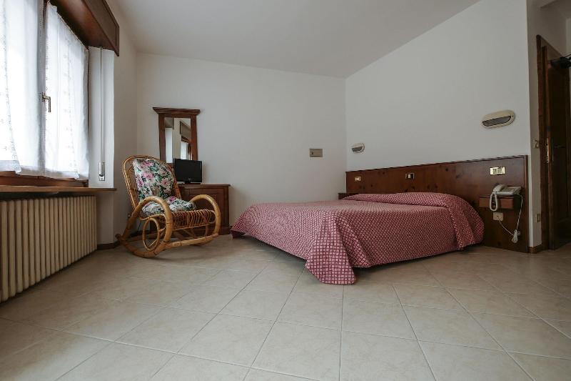 Albergo De March image