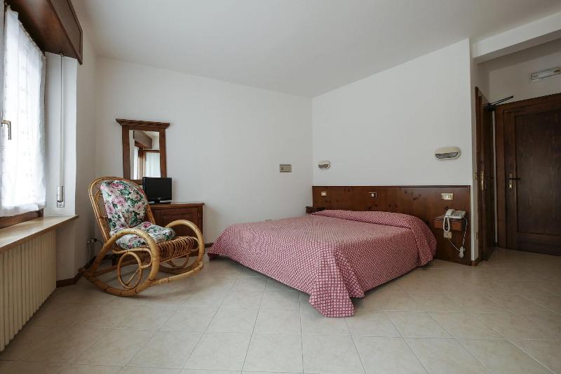 Albergo De March image