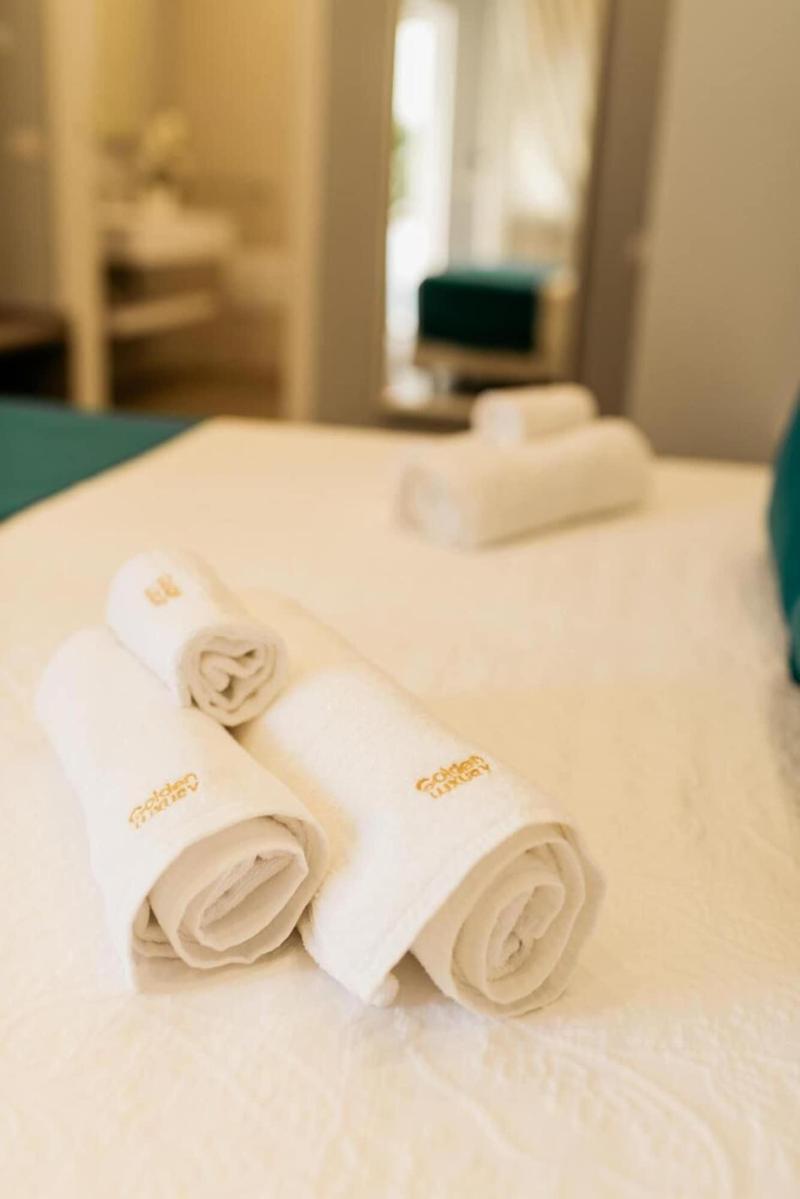 Golden Residence image
