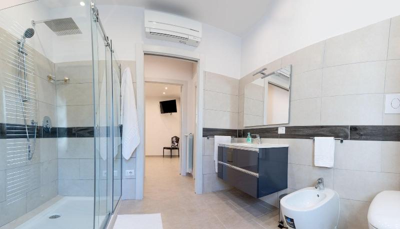 Golden Residence image