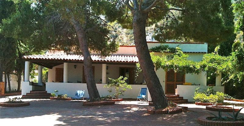 Villa Il Glicine Bed & Breakfast image