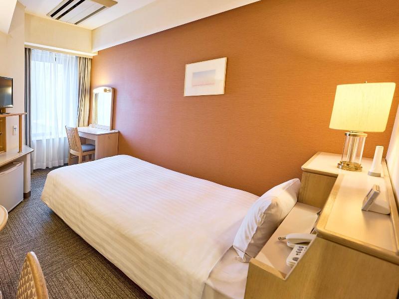 Smile Hotel Tokyo Nishikasai image