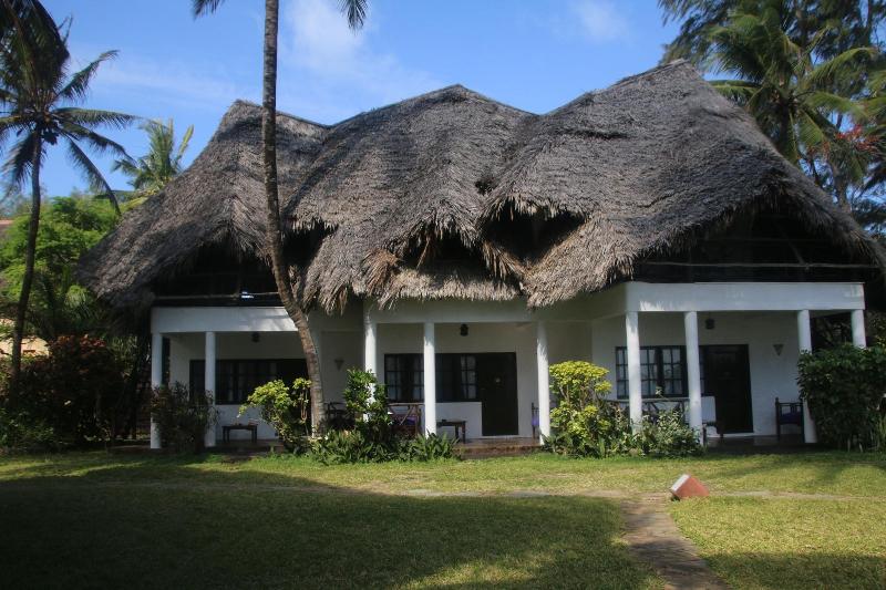 Blue Bay Village image