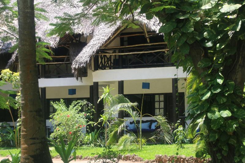 Blue Bay Village image