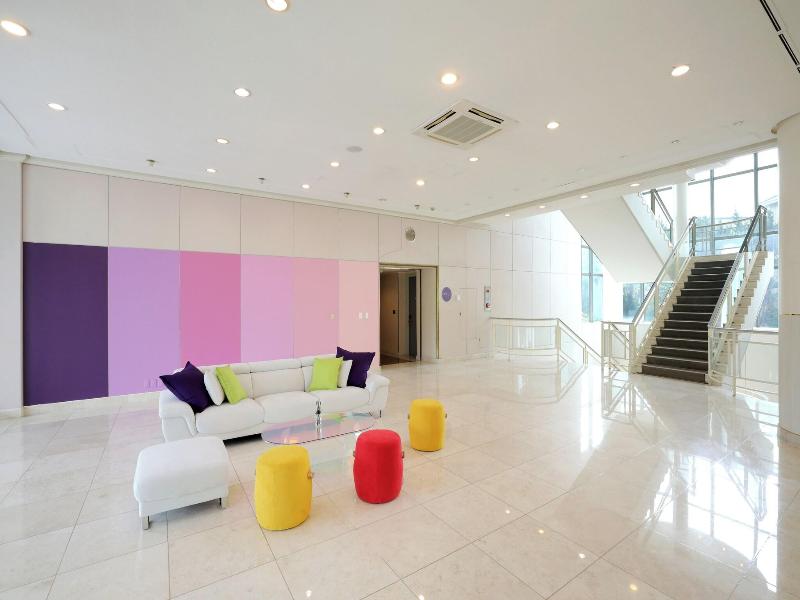 Bloom Hotel