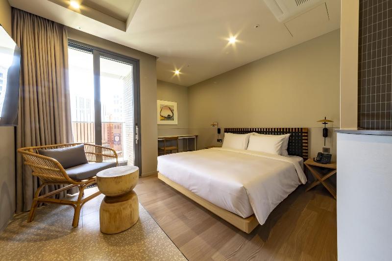 Brown Dot Hotel Signature image