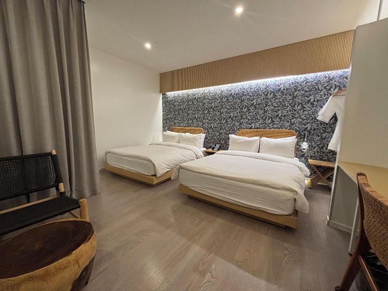 Brown Dot Hotel Signature image
