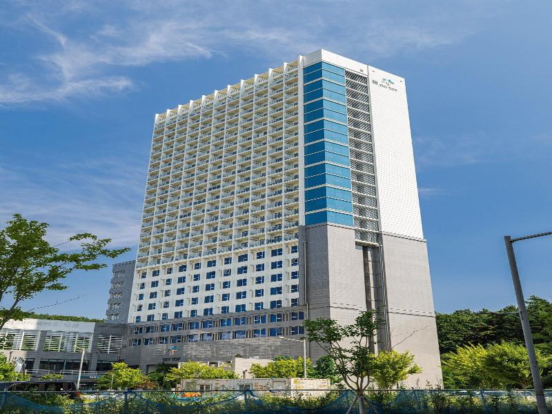 Yeongjong Sky Top Hotel image