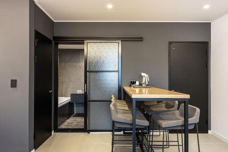 Brown Dot Hotel Suwon image
