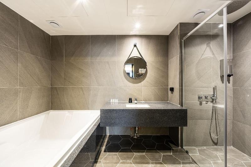 Brown Dot Hotel Suwon image
