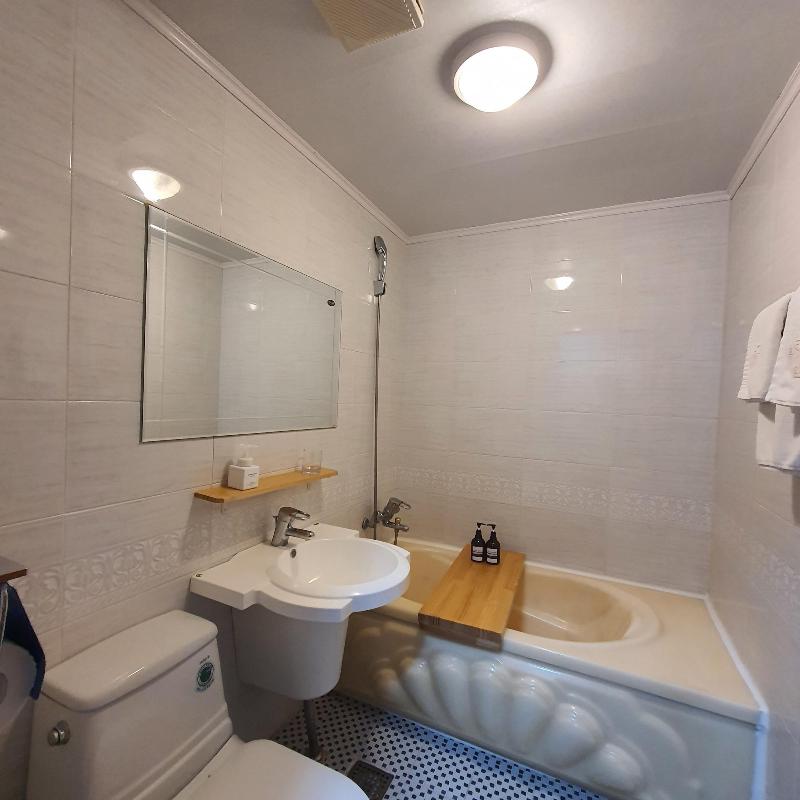 EQ Stay Hotel image