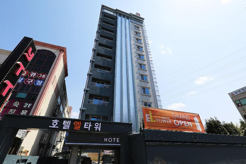 El Tower Hotel image