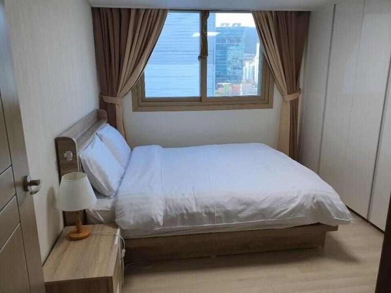 JS Residence Hotel image