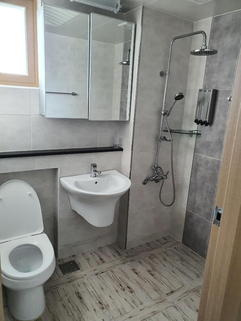 JS Residence Hotel image