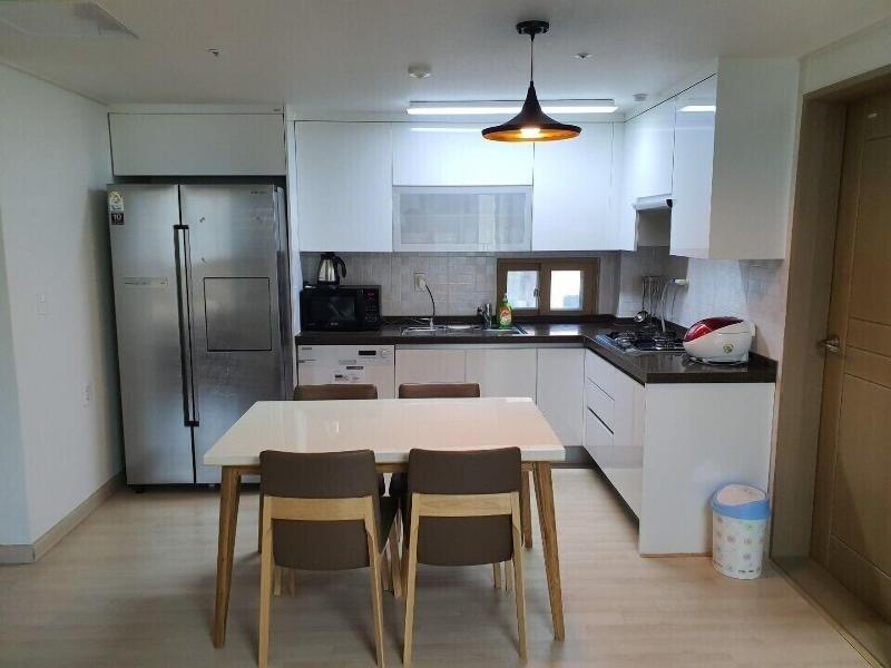 JS Residence Hotel image
