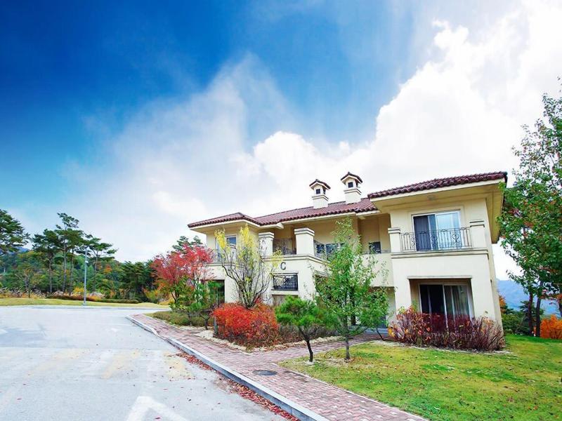 Alps Daeyoung Golf Village image