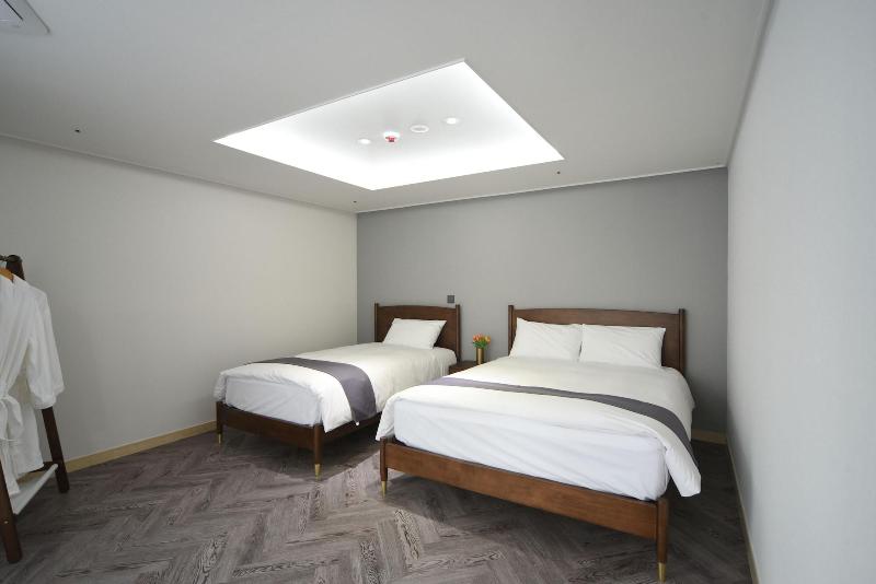 Haeundae Central Hotel image