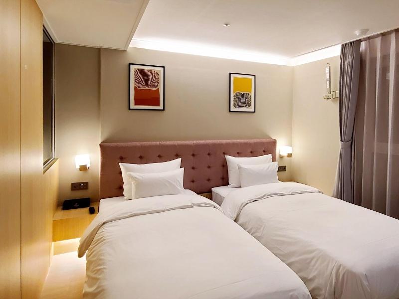 Hound Hotel Busan Station image