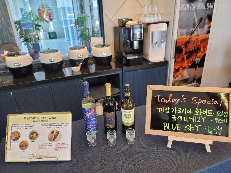 Hound Hotel Busan Station image