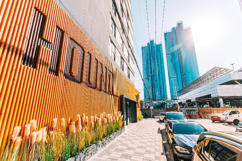 Hound Hotel Busan Station image