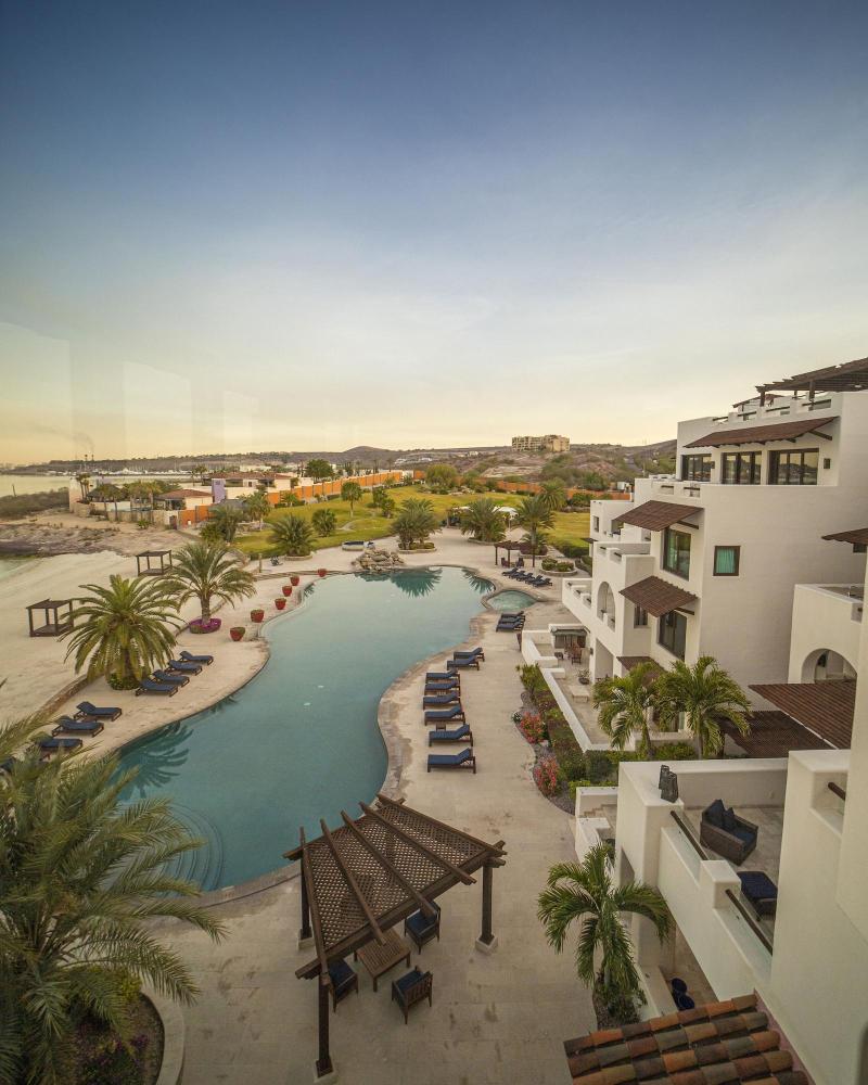 Playa de La Paz Condominiums
