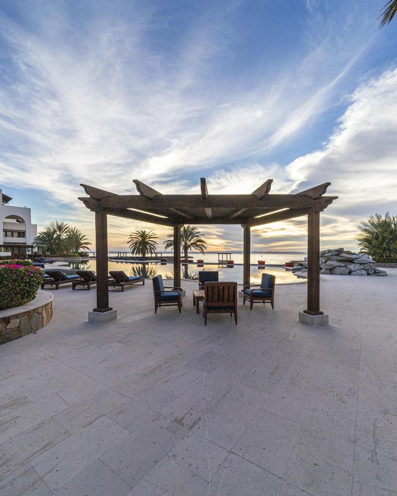 Playa de La Paz Condominiums
