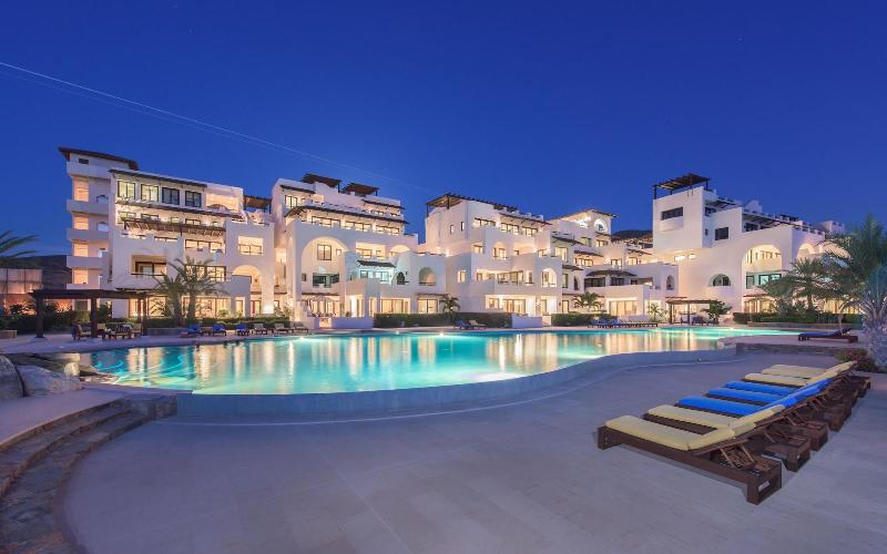 Playa de La Paz Condominiums