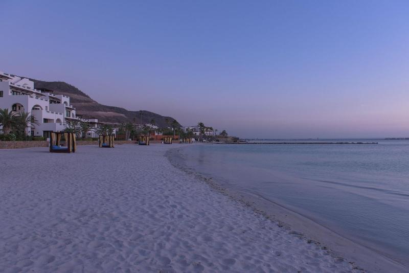 Playa de La Paz Condominiums