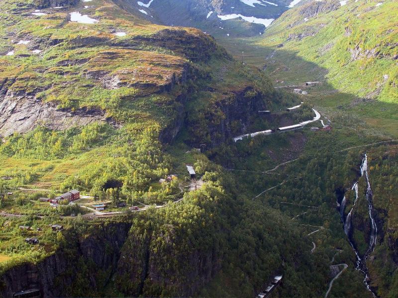Vatnahalsen Hoyfjellshotell image
