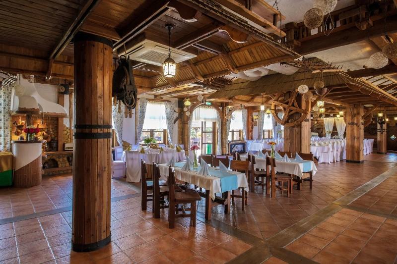 DwÃ³r Bogucin Hotel & Restauracja image