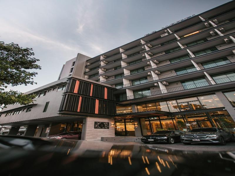 56 Hotel Sukhumvit image