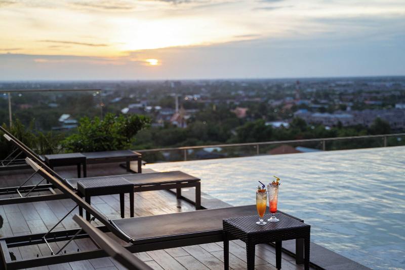 Centre Point Hotel Terminal21 Korat image