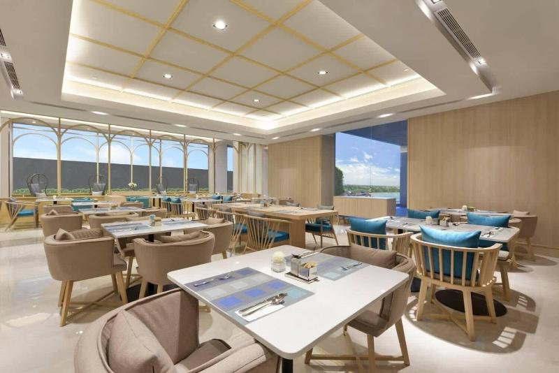 Centre Point Hotel Terminal21 Korat image